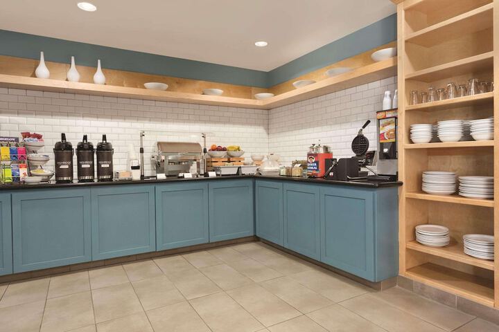 Country Inn & Suites by Radisson Fresno North, CA