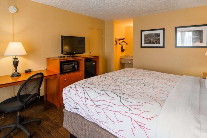 Room 16 of 23