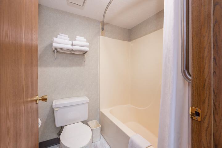 Room 15 of 29