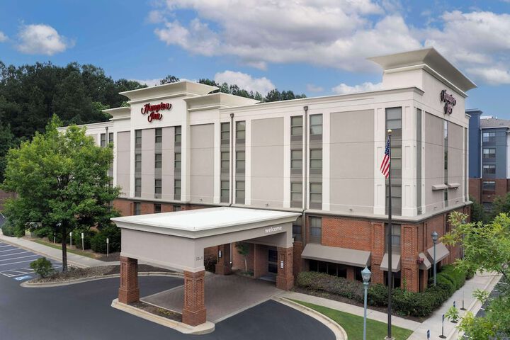 Hampton Inn Atlanta-Mall of Georgia