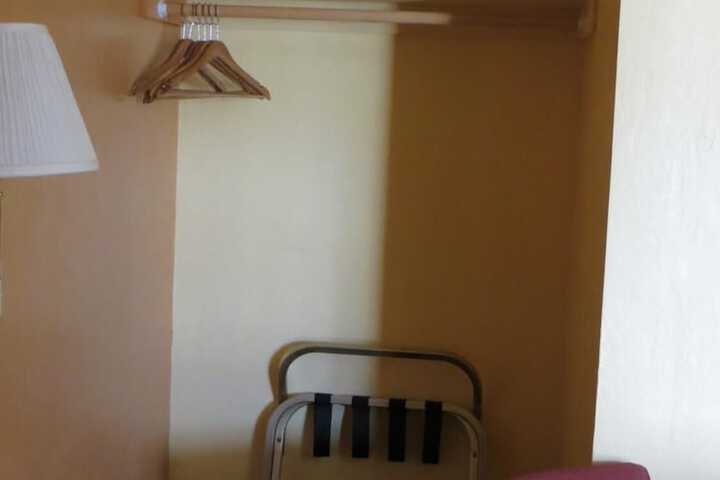 Room 16 of 17