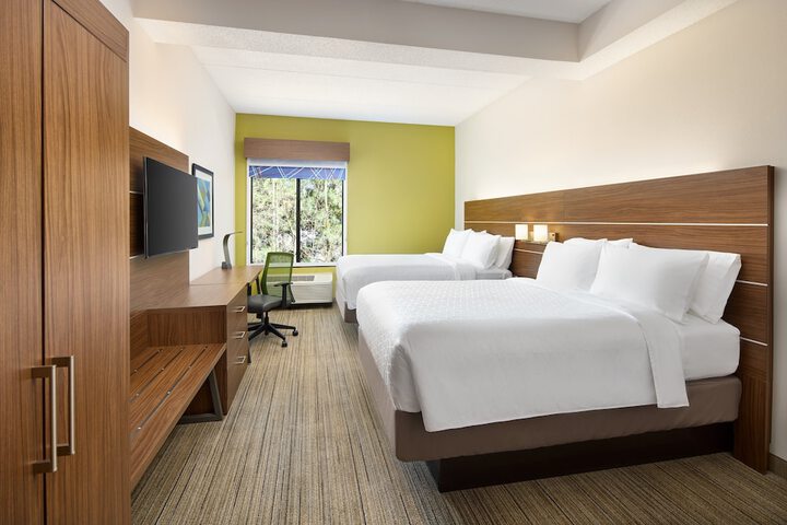 Room 21 of 35
