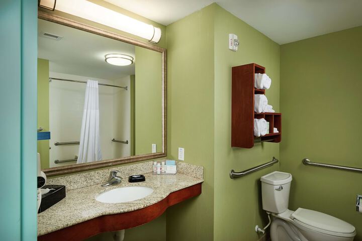 Room 15 of 39