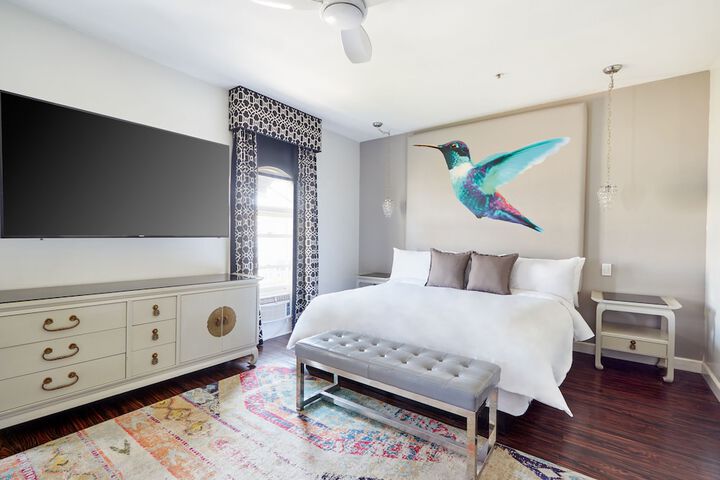 Room 28 of 30