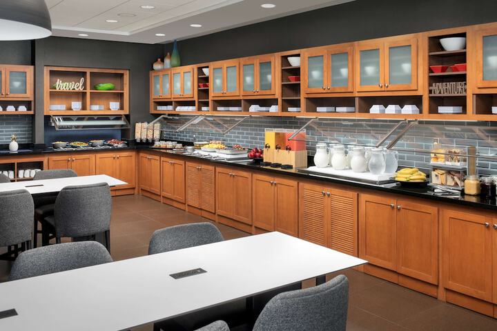 Hyatt Place Houston / Sugar Land