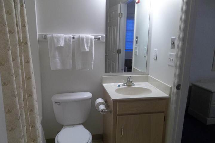 Douglas Inn & Suites