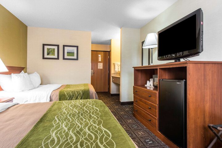 Comfort Inn Weirton - Steubenville
