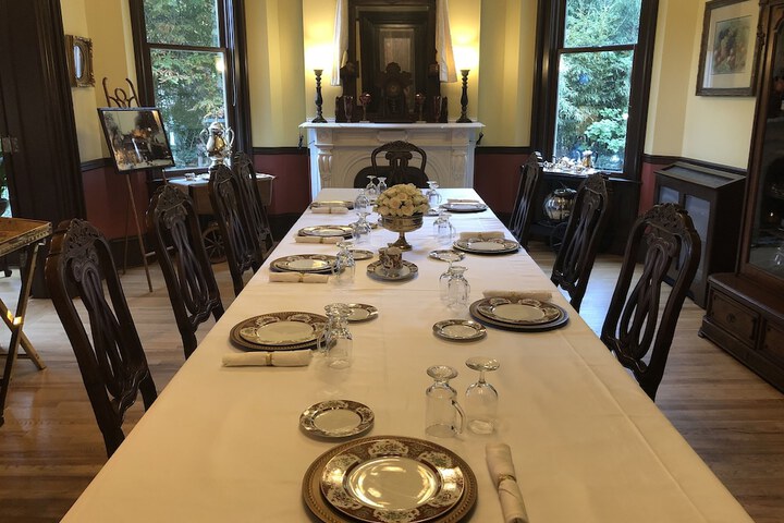 Steele Mansion