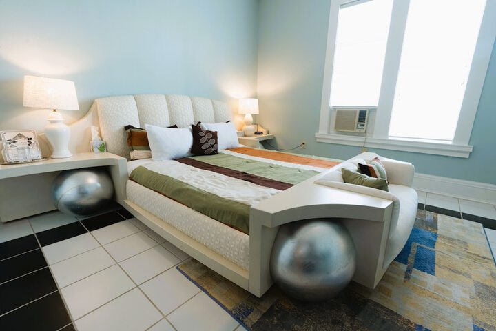 Oaak Tree Hotel
