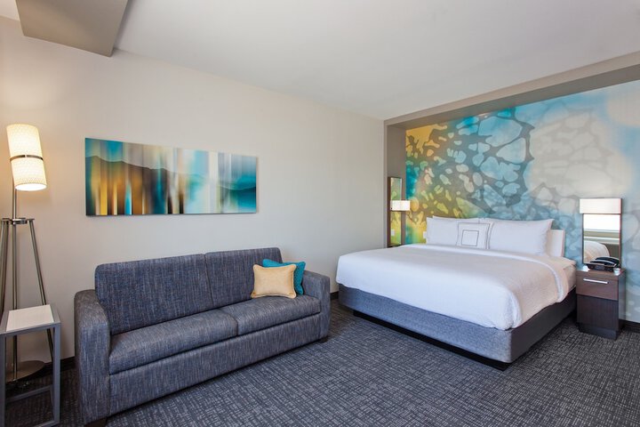 Room 26 of 36