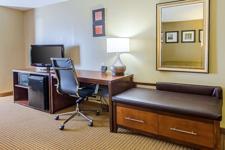 Room 21 of 28