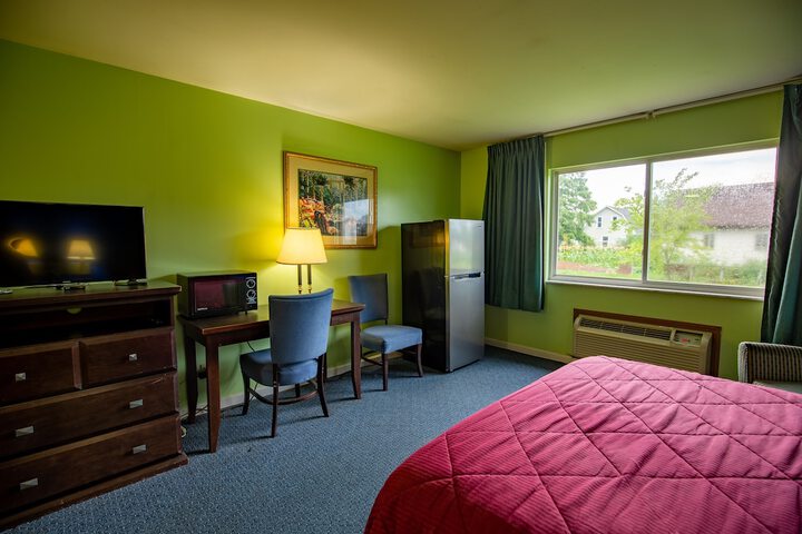 Room 17 of 24