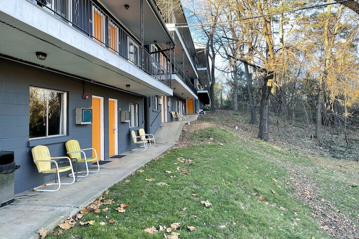 Hotel 5 of 89
