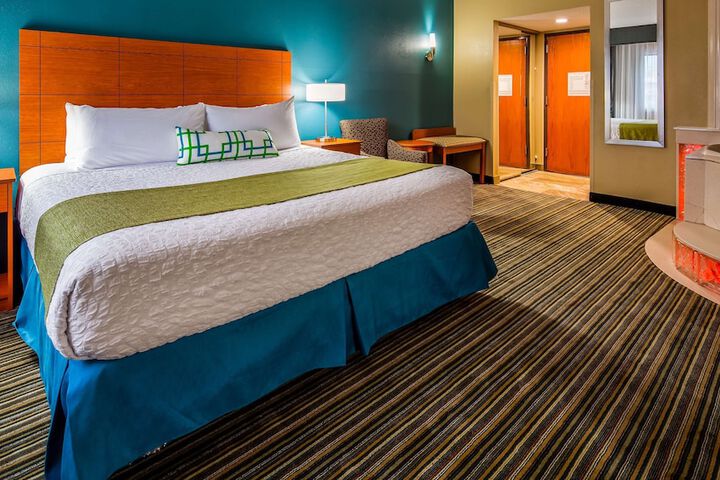 Best Western Warren Hotel