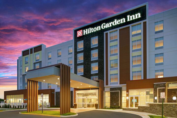 Hotel 5 of 51