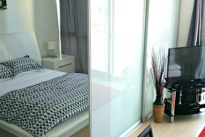 Room 8 of 14
