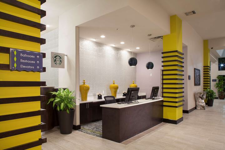 Business Center 72 of 72