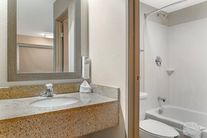 Red Roof Inn Detroit-Rochester Hills / Auburn Hills