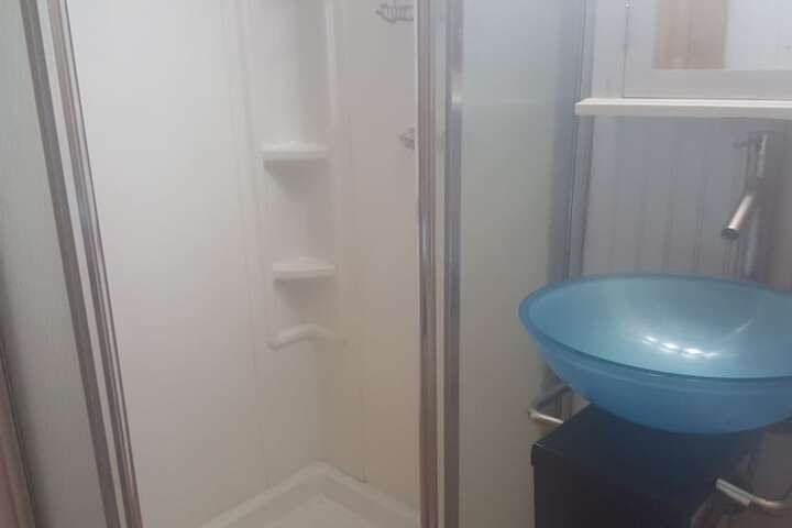 Room 65 of 175