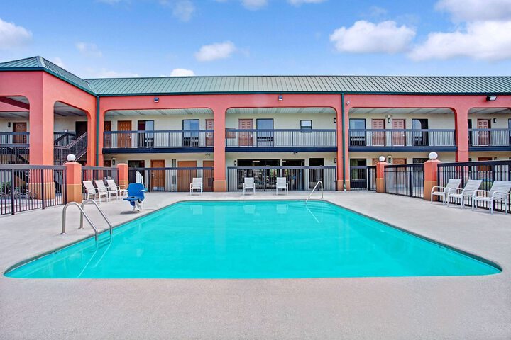 Pool 2 of 15