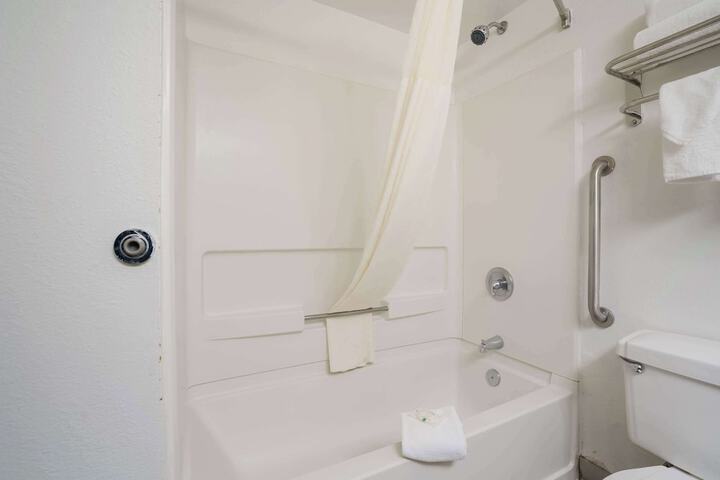 Room 20 of 36