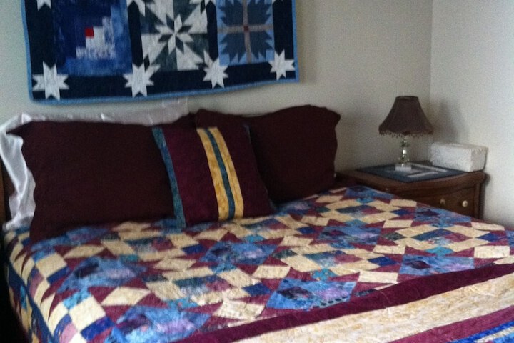 Room 13 of 18