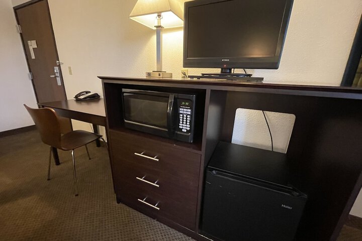 Room 14 of 15