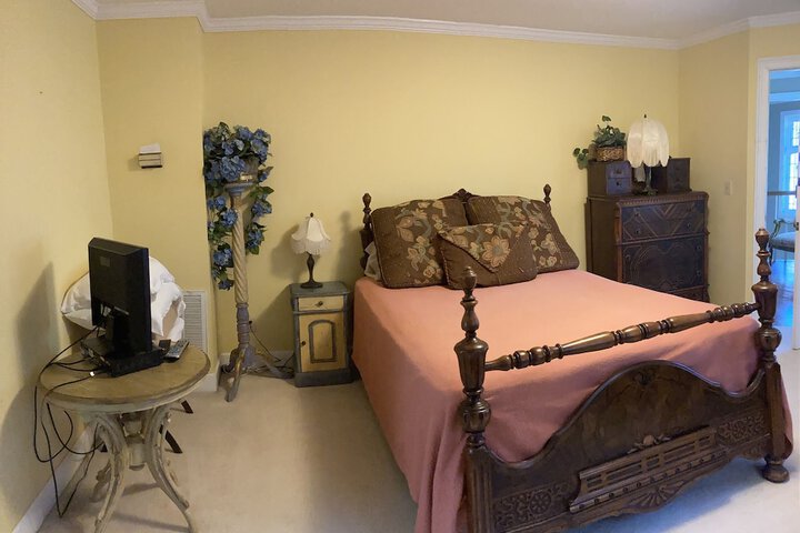 Room 30 of 33