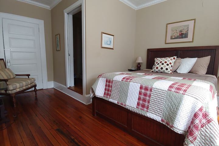 Room 10 of 10