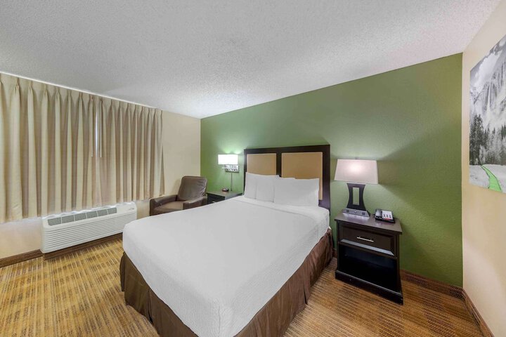 Room 18 of 31