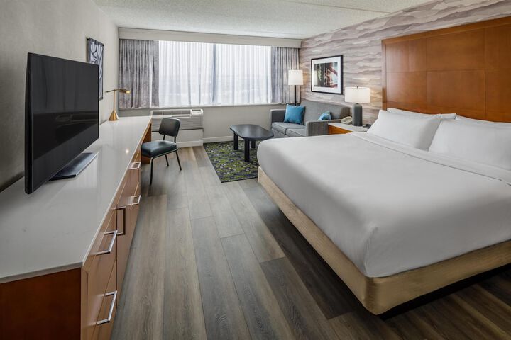 DoubleTree by Hilton Rochester
