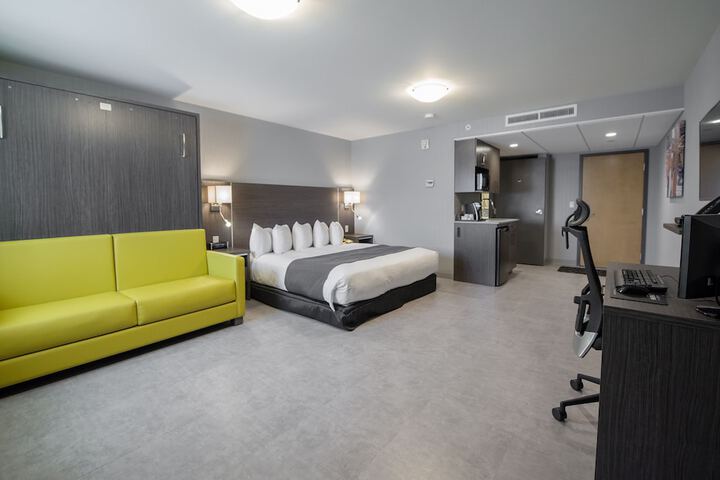 Room 29 of 77