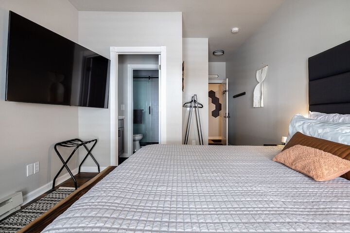 Room 65 of 150