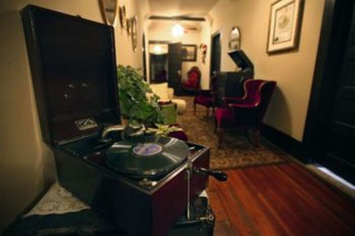 Stanwood Hotel Saloon