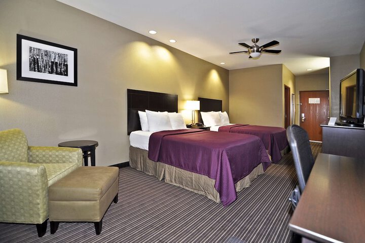 Room 9 of 25