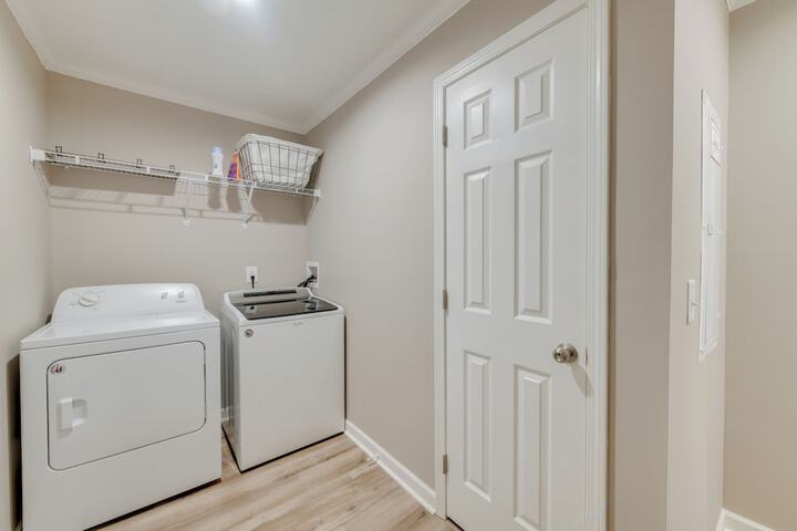 Family-friendly Home w / Deck Near Colonial Beach!