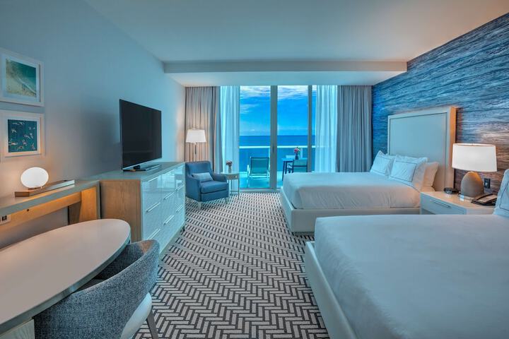 Room 52 of 103