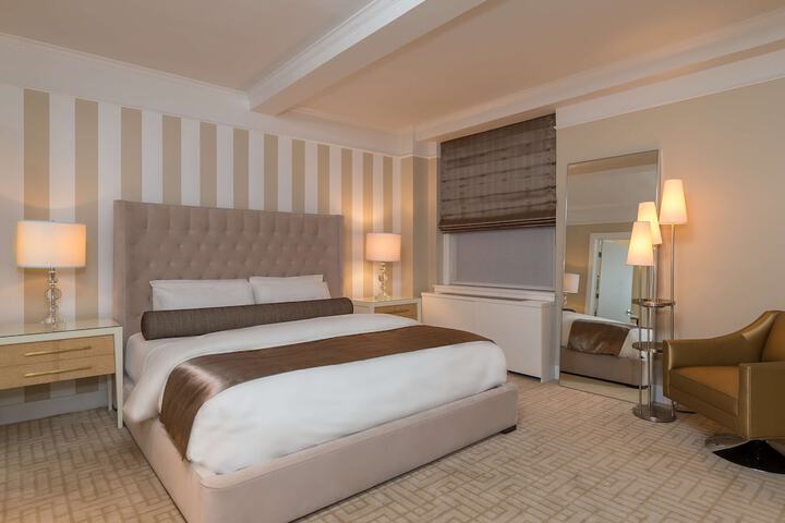 Room 111 of 185