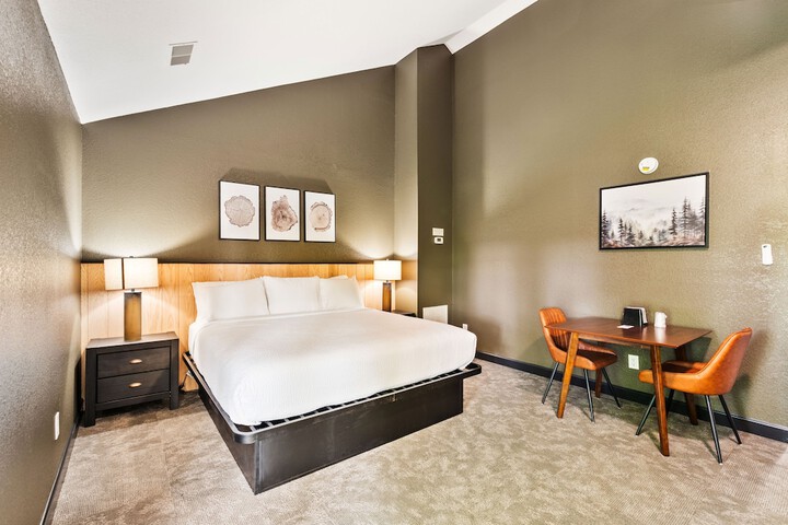 Tremont Lodge & Resort