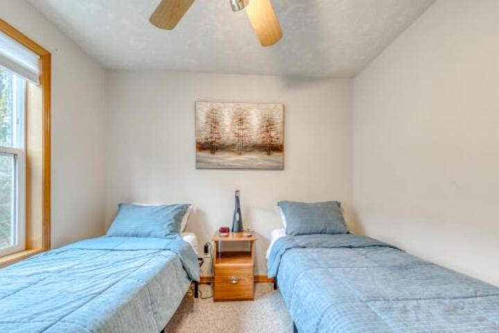 Clarks Mountain Condo