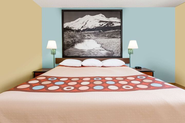 Super 8 by Wyndham Dillon / Breckenridge Area