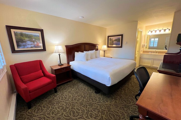 Room 14 of 37