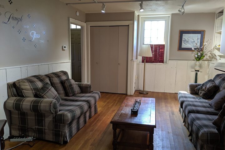 Room 17 of 44