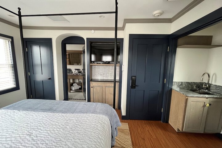 Room 20 of 40