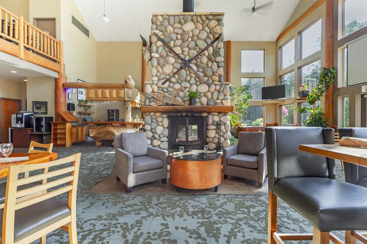 Best Western Plus Valemount Inn & Suites