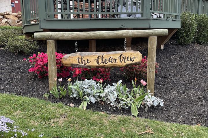 Mountain Aire Cottages Inn & Glamping