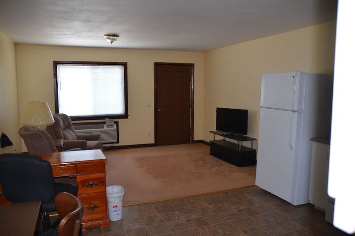 Room 12 of 38