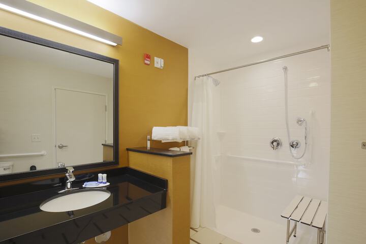 Room 11 of 23