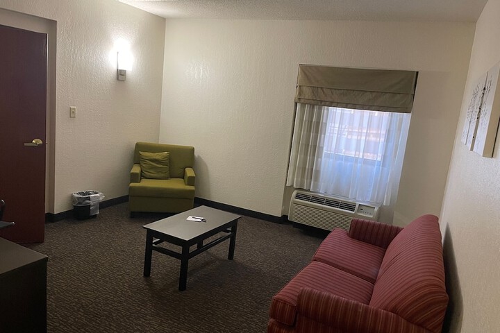 Room 11 of 43