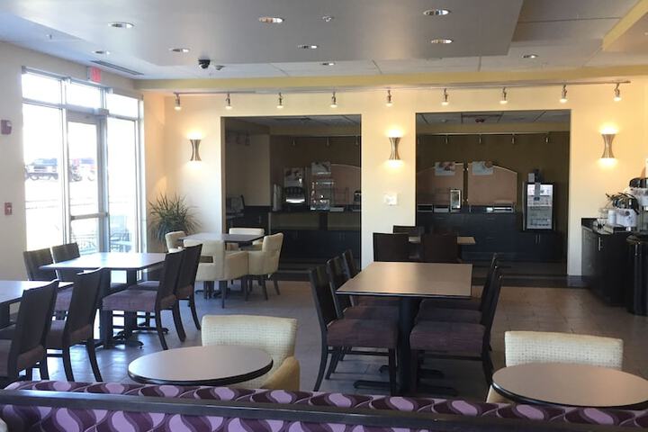 Holiday Inn Express & Suites Tahlequah by IHG